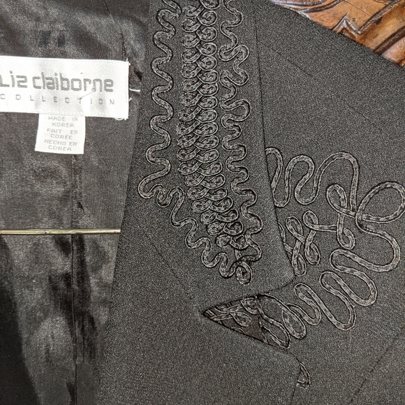 Liz Claiborne Designer Jacket Embroidered Detail - Picture 3 of 4